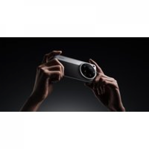 Телефон Xiaomi 15 Ultra 16GB/1TB международная версия (черный/серебристый)